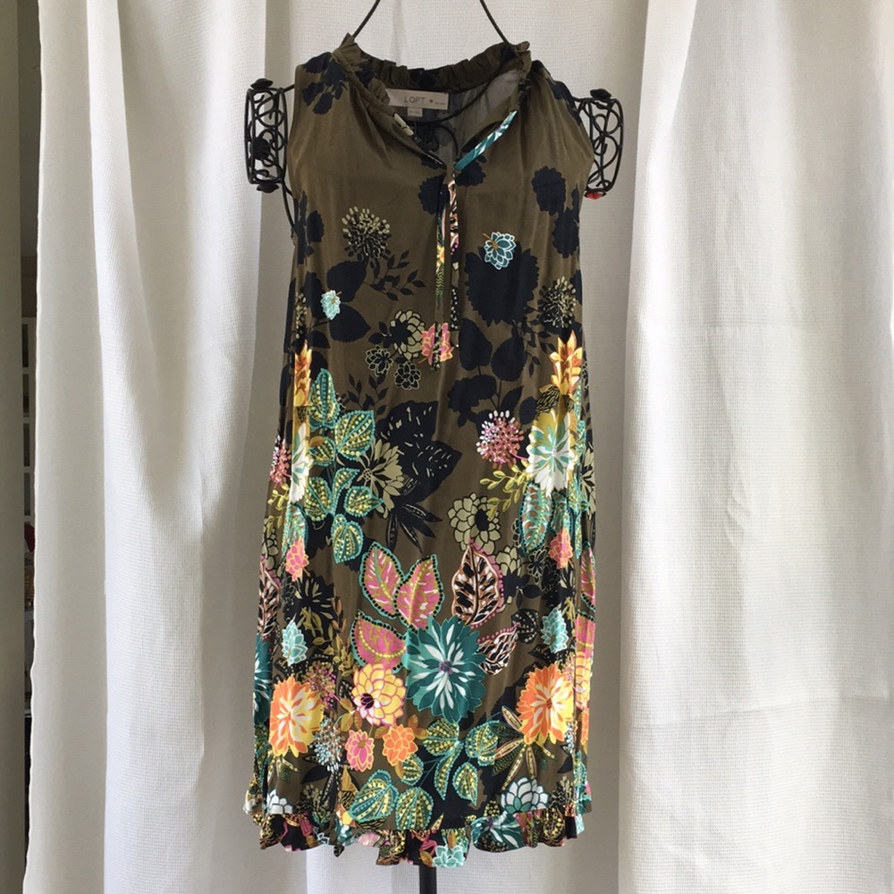 Anne Taylor Loft Floral Dress